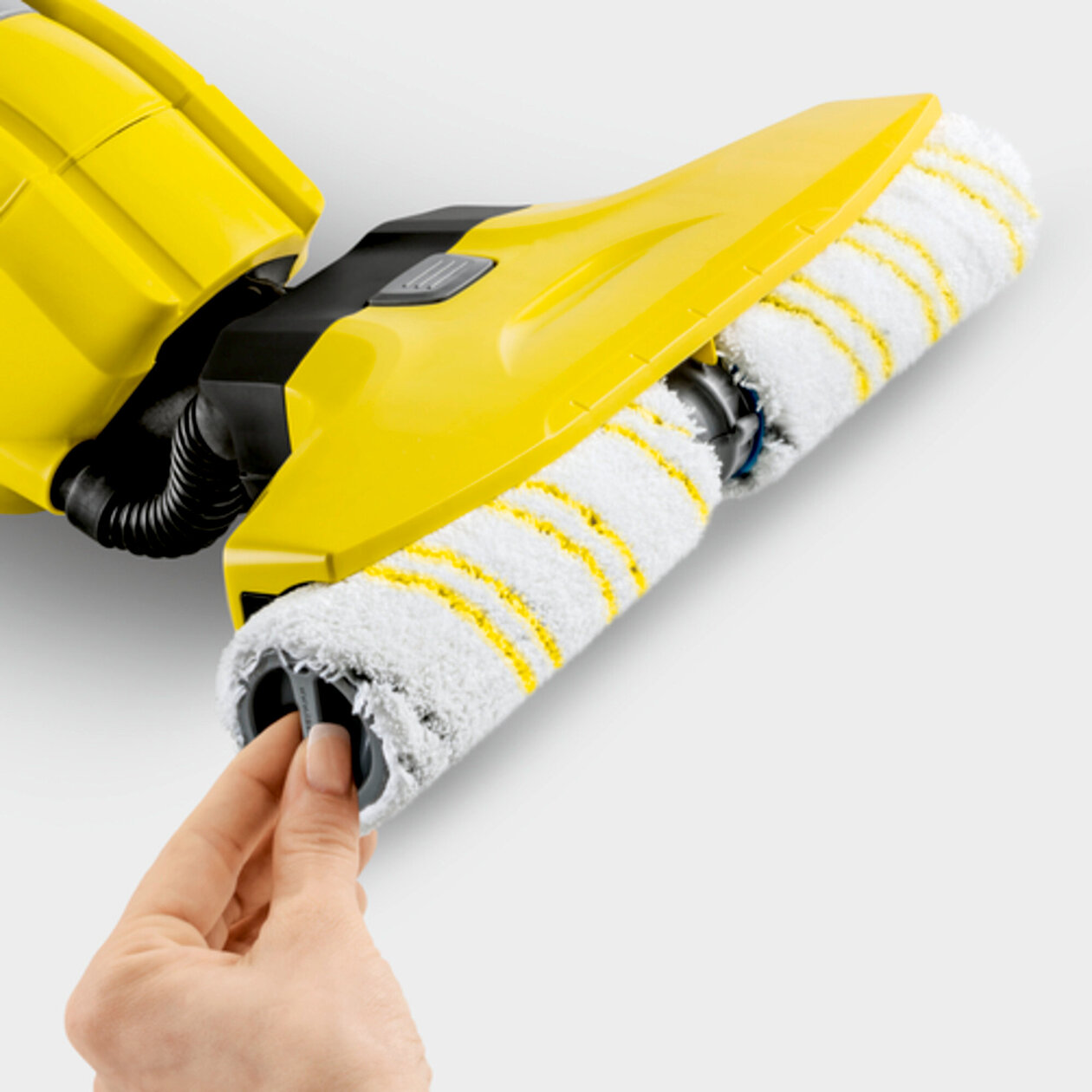 Hard floor cleaner FC 5: High-quality microfibre rollers